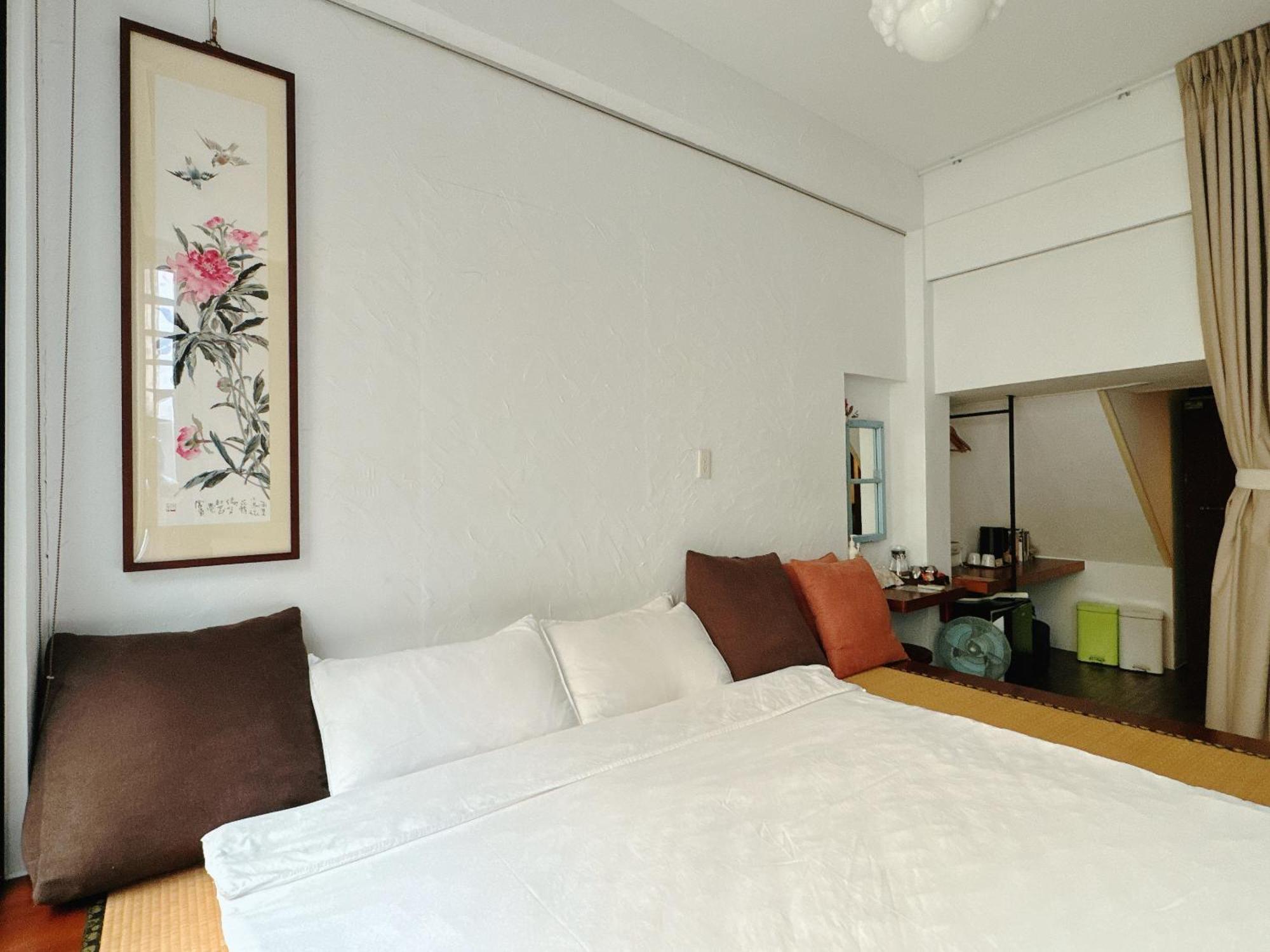 辣虎邸家 Love Here Tainan Exterior photo